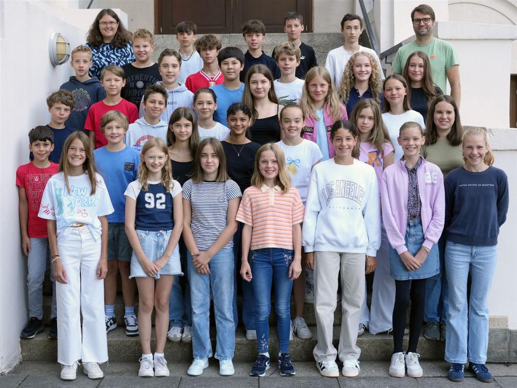 Klassenfoto 2024 07b b1